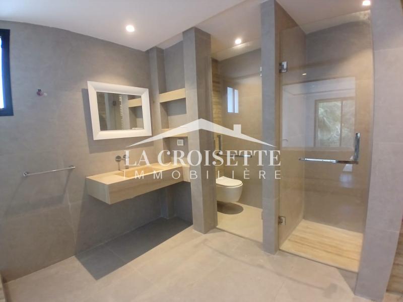 Villa meublée S+3 avec piscine à La Marsa